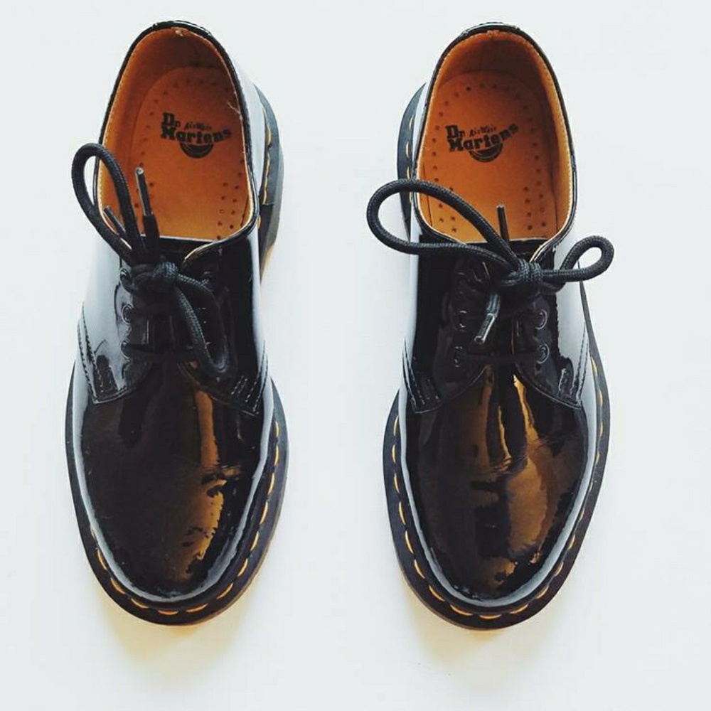 1461 Oxford Dr. Martens Size 6, run big-->Size 7